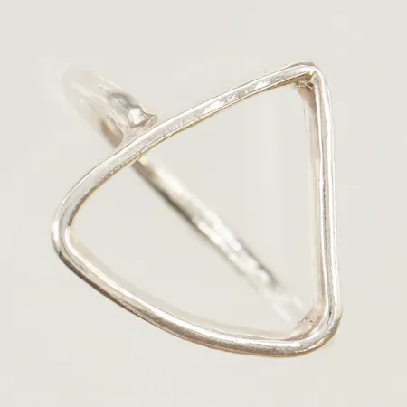 Ring stl:18¾ stämplad am, 925/1000 Silver 3,2g.