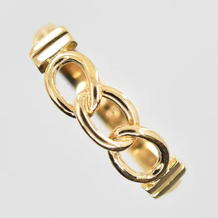 Ring stl:19½ bredd 3-5mm, gravyr, 18K. Vikt: 3,1 g