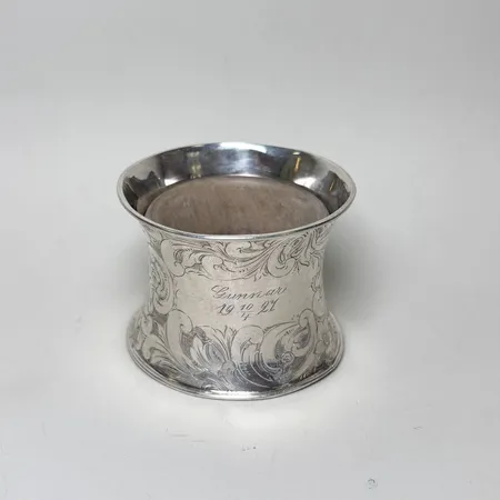 Servettring 5cm gravyr,  830/1000 Silver bruttovikt 60,4g.