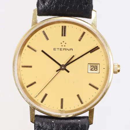 Herrur Eterna, Ø33mm, quartz, datum, läderband, gravyr, 18K i boett, Vikt: 27,2 g