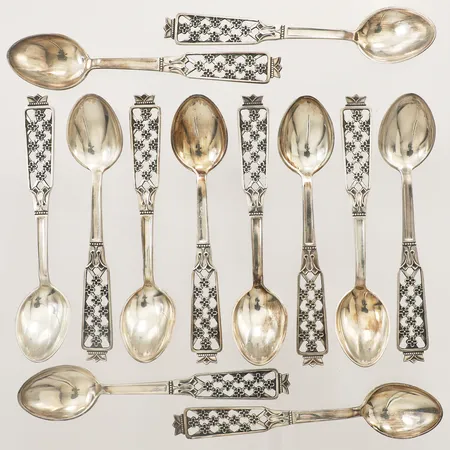Tolv kaffeskedar modell prinsess, längd 12cm Cesons silver 830/1000 Vikt: 159,4 g