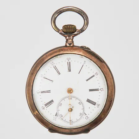 Fickur Ø ca 36mm manuell boett nr 78835 liten sekundvisare två boetter i silver 800/1000 fungerar ej bruttovikt: 37,1g Vikt: 37,5 g