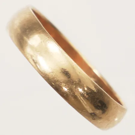 Ring slät stl:22 bredd 5,3mm gravyr 14K  Vikt: 5,1 g