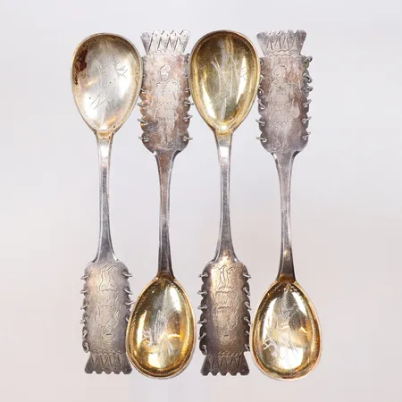 4 Skedar med samemotiv, längd 12cm, bredd 3-24mm, Boliden silver, år 1940, 830/1000 silver Vikt: 46,5 g