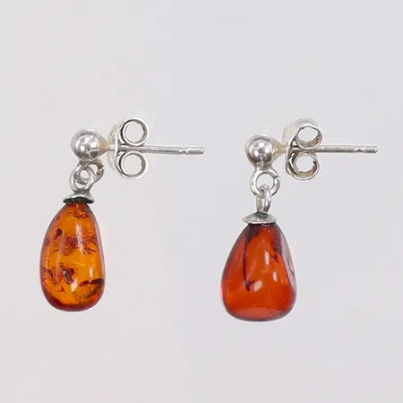 Ett par örhängen med stenar, 17x7mm, 925/1000 silver  Vikt: 1 g