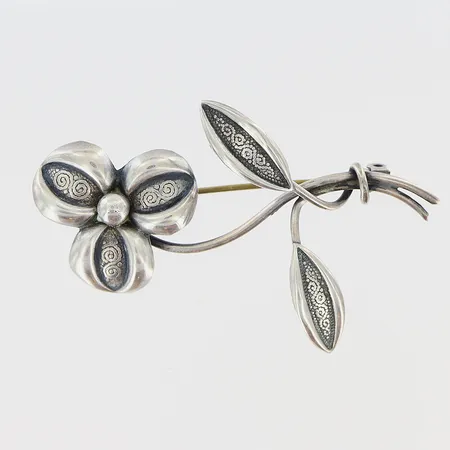 Brosch 60x40mm blomma, nål i mässing, silver 830/1000 Vikt: 5,8 g