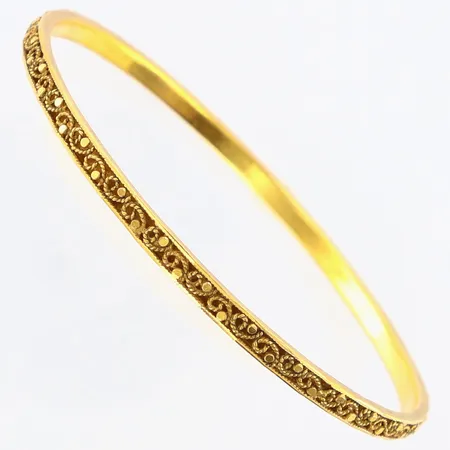 Armring genombruten dekor, Ø62mm bredd: 3,5mm, 22K Vikt: 8,3 g