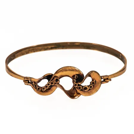Stelt armband Lava Hannu Ikonen Finland innermått ca 18,5cm bredd 4,5-17mm, öppningsbar, brons 11,3g. 