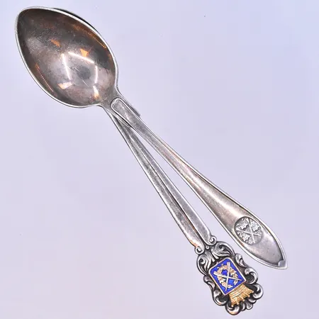 2 skedar längd 11 cm silver 830/1000. Vikt: 26 g