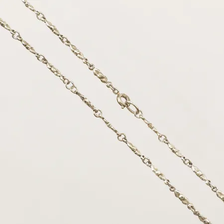 Collier längd 63cm, bredd 2,5mm stämplad KP silver 830/1000  Vikt: 13,3 g
