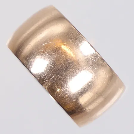 Ring slät stl:19½ bredd 11mm 14K Vikt: 7,2 g