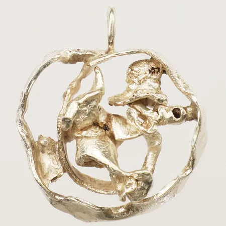 Hänge med organisk design Atelje Anita G. Grefberg längd 37mm, bredd 33mm silver 925/1000 Vikt: 16,5 g