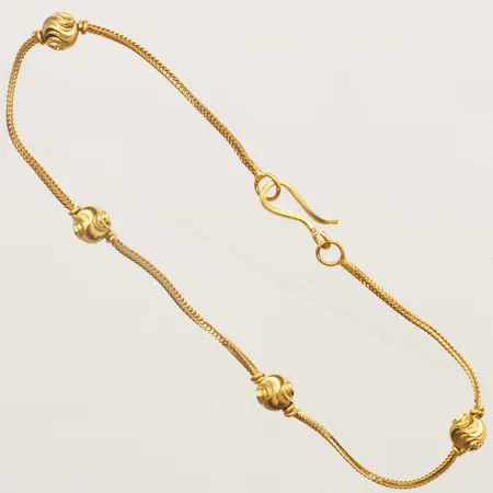 Armband längd 18,5cm bredd 5,1mm 21K Vikt: 3 g