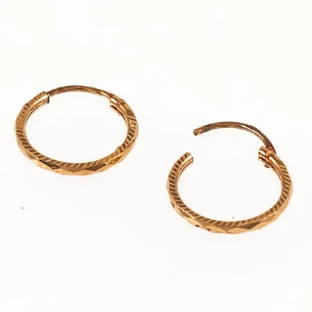 Creoler Ø10mm med fasetterat mönster bredd 1mm, 18K 0,3g. 