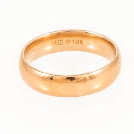 Slät ring stl:17½ bredd 5 mm 5,7g 18K Från Schalins. Kupad insida. Ingen gravyr.