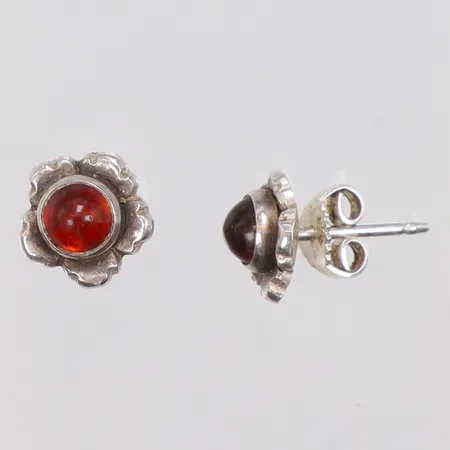 Ett par örhängen med bärnsten, 15x9mm, N.E From Danmark, 925/1000 silver Vikt: 2,3 g