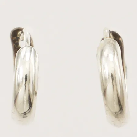 Ett par örhängen creoler Ø12,5mm, bredd 3mm GHA silver 925/1000 Vikt: 0,5 g