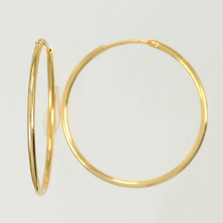 Örhängen creoler Ø3cm, bredd 1mm, 18K, 1,8g Vikt: 1,8 g