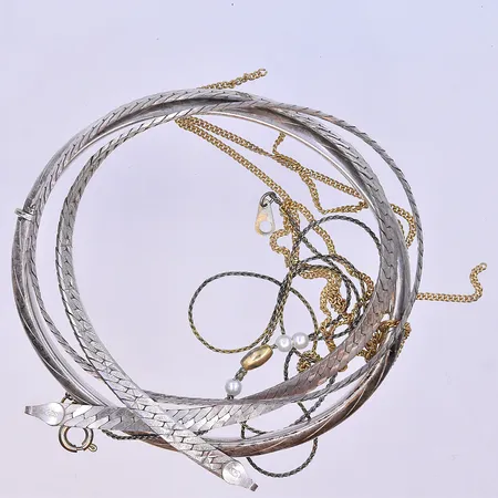 Diverse silver, silver 830/1000. Vikt: 26 g