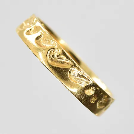 Ring stl:17 bredd 4mm, 18K. Vikt: 3,5 g