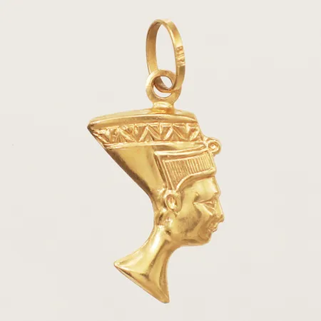 Hänge Nefertiti längd inkl ögla 24mm, bredd 8,6mm ihålig 18K  Vikt: 1 g