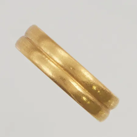 Ring skev 23K 8,3g.