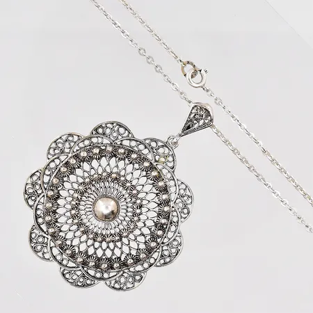Kedja längd 60cm Hänge Ø 44mm silver 830/1000 Vikt: 15,6 g