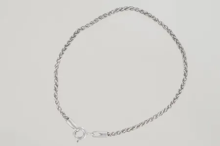 Armband längd 18,5 cm bredd 2 mm, silver 925/1000 Vikt: 2,6 g