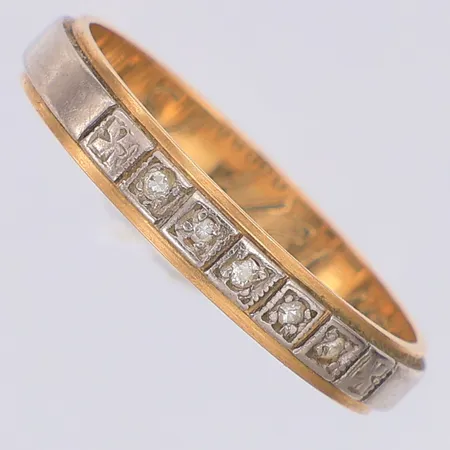 Ring tvåfärgad diamanter 5 x ca 0,01ct stl:17, gravyr, 18K Vikt: 2,4 g