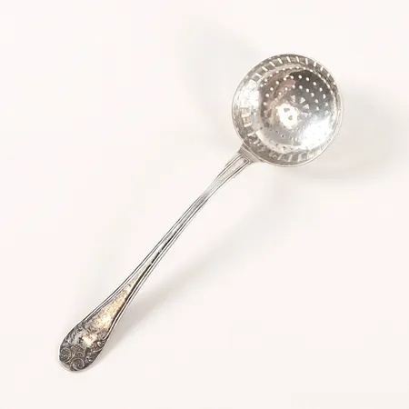 Hålslev modell "Gammal Fransk", längd 19,8cm, Gustaf Folcker, Stockholm 1831, gravyr, silver 830/1000. Vikt: 49,6 g