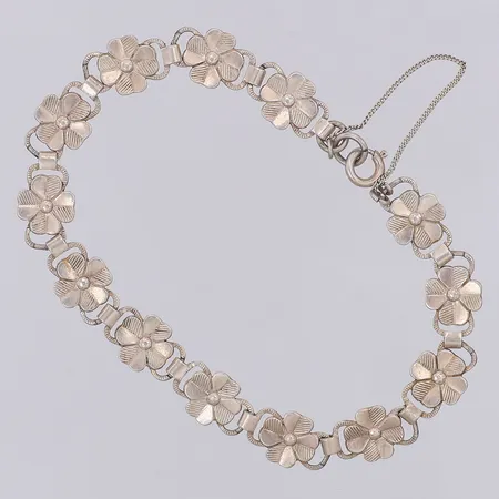 Armband blommor längd 18cm bredd 8,6mm säkerhetskedja, silver 830/1000 Vikt: 5,8 g