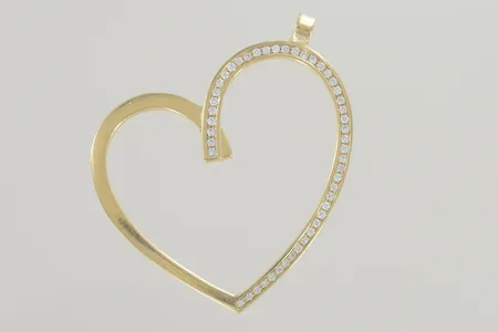 Hänge hjärta med diamanter 49x 0,01ct, längd 5,3 cm bredd 4,5 mm, 18K  Vikt: 12,3 g