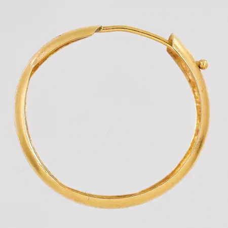 Örhänge udda Ø 16mm bucklig 18K Vikt: 0,4 g