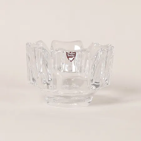 Skål Corona Lars Hellsten för Orrefors, kristallglas, höjd 8cm, Ø11,5cm, etikettmärkt Skickas med paket.