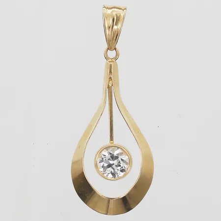 Hänge med vit sten, höjd 38mm, tillverkat av Svedboms Guldsmeds AB, Vetlanda 1973, 18K guld, vikt 1,6 gram Vikt: 1,6 g