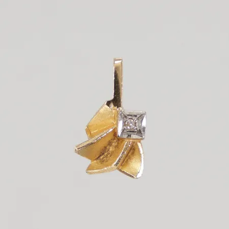 Hänge med åttkantsslipad diamant 0,01ct, längd 12mm, 18K Vikt: 1,5 g