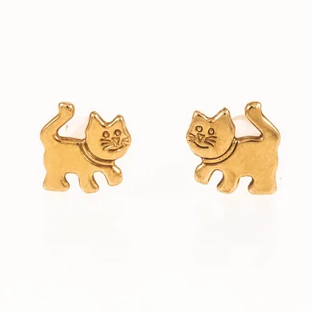 Örhängen katter 6,7x6,7mm, snurrebussar saknas, men nya i plast medföljer, 18K 0,3g. 