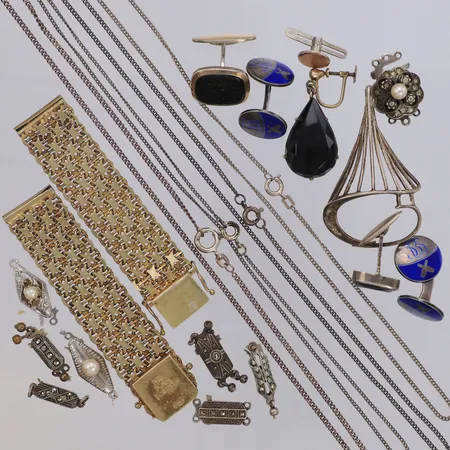 Diverse silversmycken, udda, slitage, 830-925/1000 silver Vikt: 84,4 g
