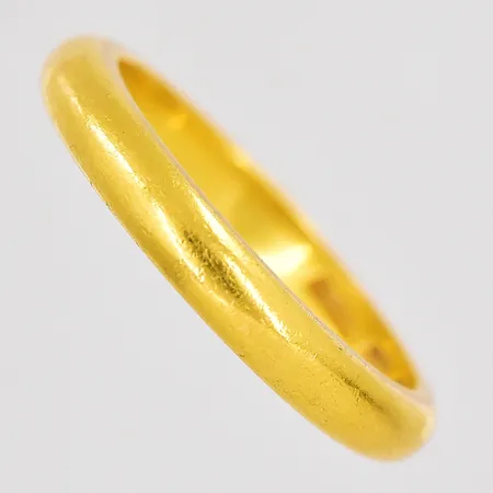 Ring stl:17½ bredd 3,2mm gravyr 23K Vikt: 6,3 g