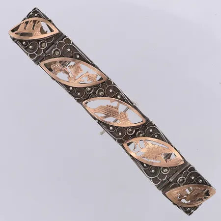 Armband blommor halvstelt längd 19,5cm bredd 14,7mm Guldvaruaktiebolaget G. Dahlgren & Co AB 1967, silver 830/1000 Vikt: 21,1 g