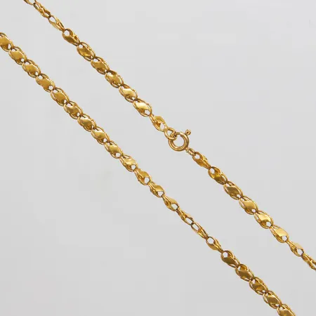 Kedja längd: 42,5cm, bredd: 3,2mm, lås i 18K, några skadade länkar, 21K, bruttovikt 8,8g Vikt: 8,8 g