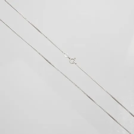Kedja skadad, buckliga länkar, silver 925/1000 Vikt: 5,8 g