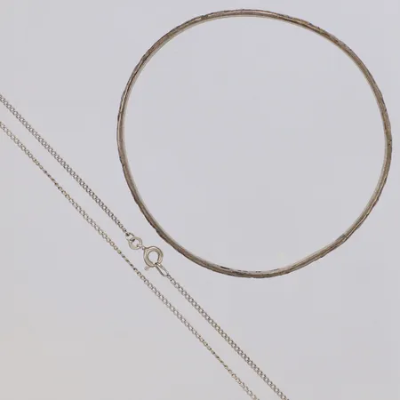Armring med floral dekor, bucklig, ojämn, kedja, vriden, skadad, 830/1000 silver Vikt: 16,6 g