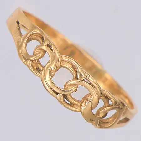 Ring Bismarck stl:19¾ Sävsjö Guldsmeds AB, något skev, 18K Vikt: 2 g