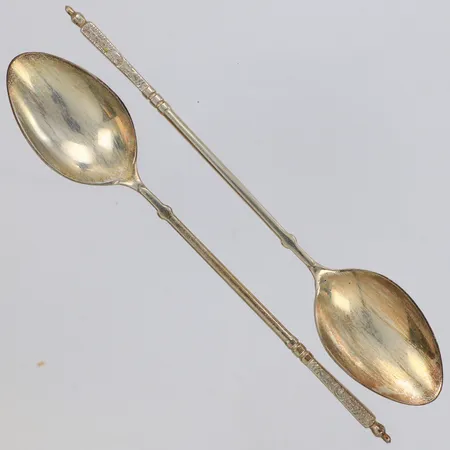 2 skedar, längd 14,5cm, 800/1000 silver Vikt: 28,6 g