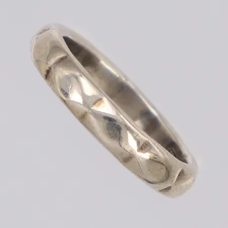 Ring, stl:15½, 830/1000 silver Vikt: 3,2 g