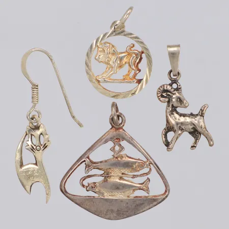 3 hängen, 1 örhänge, katt, repor, 925/1000 silver Vikt: 6,5 g