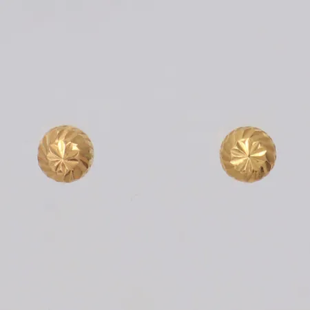 Ett par örhängen kulor, Ø4,9mm, en snurrebuss saknas, 18K Vikt: 0,5 g
