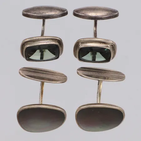 Två par manschettknappar med stenar, slitage 830/1000 silver. Bruttovikt 17,3g Vikt: 17,3 g