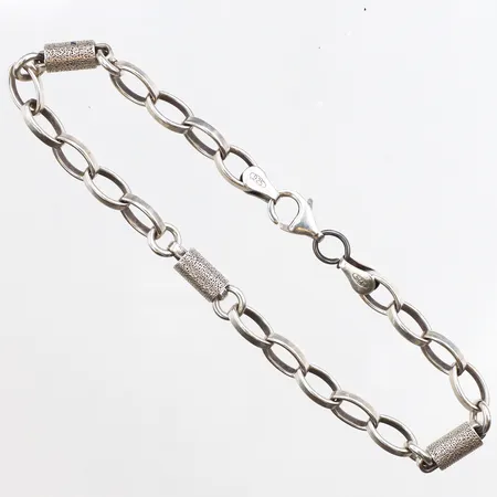 Armband, längd ca 19cm, bredd ca 5,5mm, 925/1000 silver. Vikt: 8,8 g
